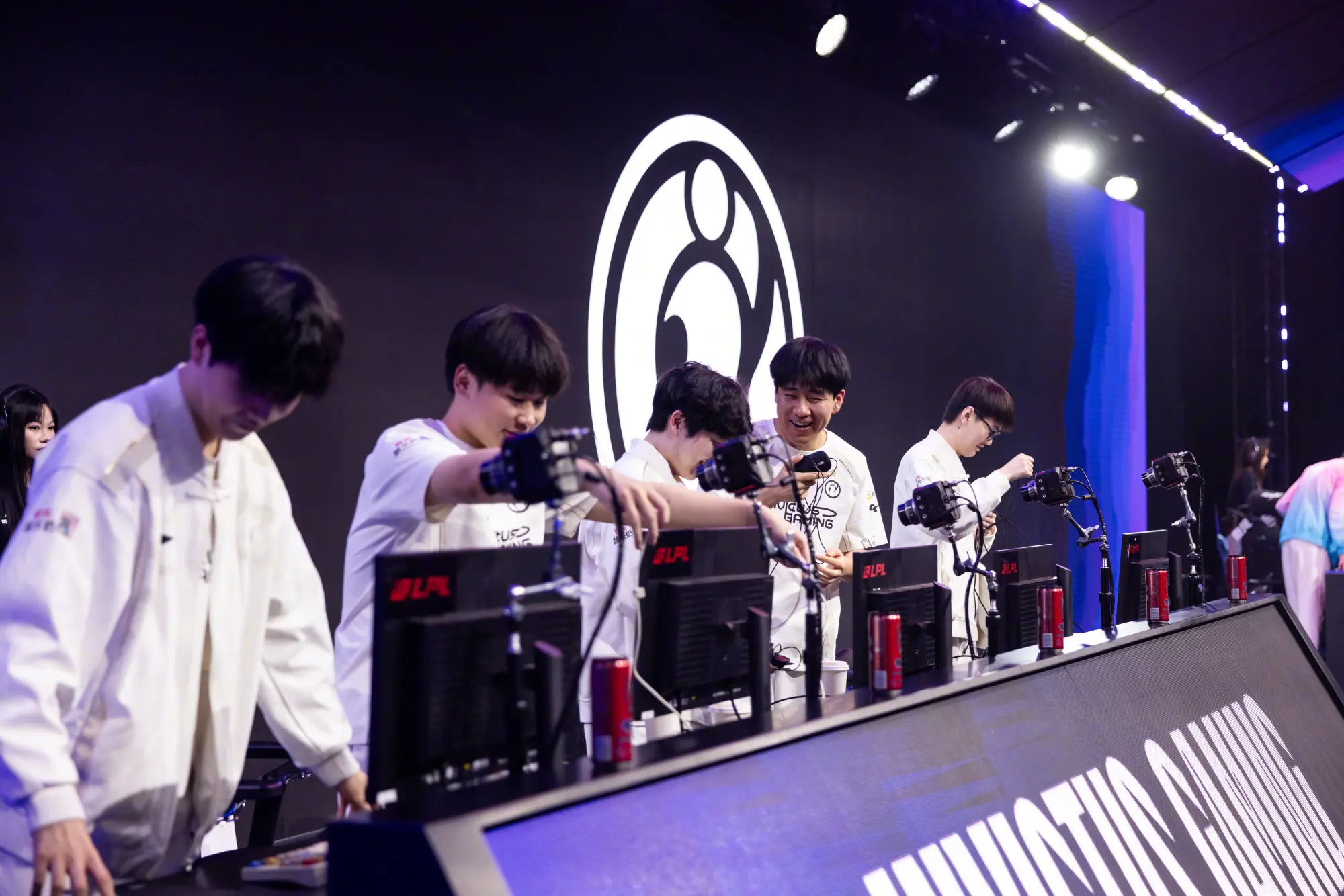 IG告别季, entit, amp IG告别季, entit, amp